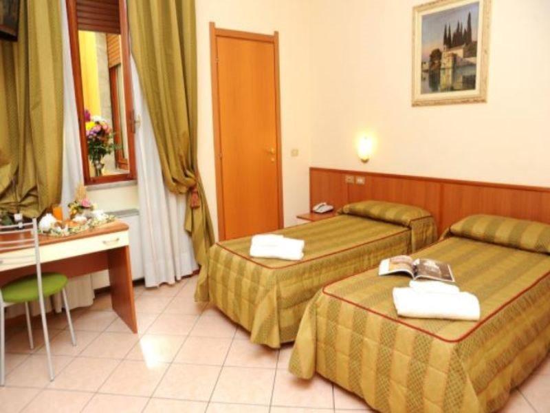Hotel San Siro Fiera Милано Екстериор снимка