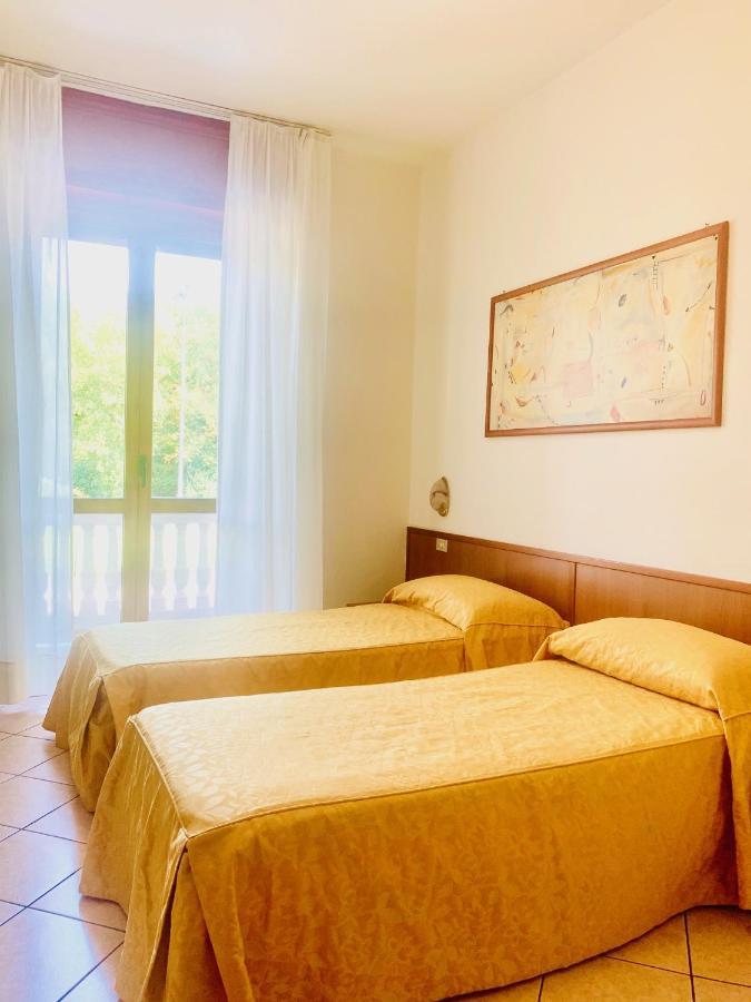Hotel San Siro Fiera Милано Екстериор снимка
