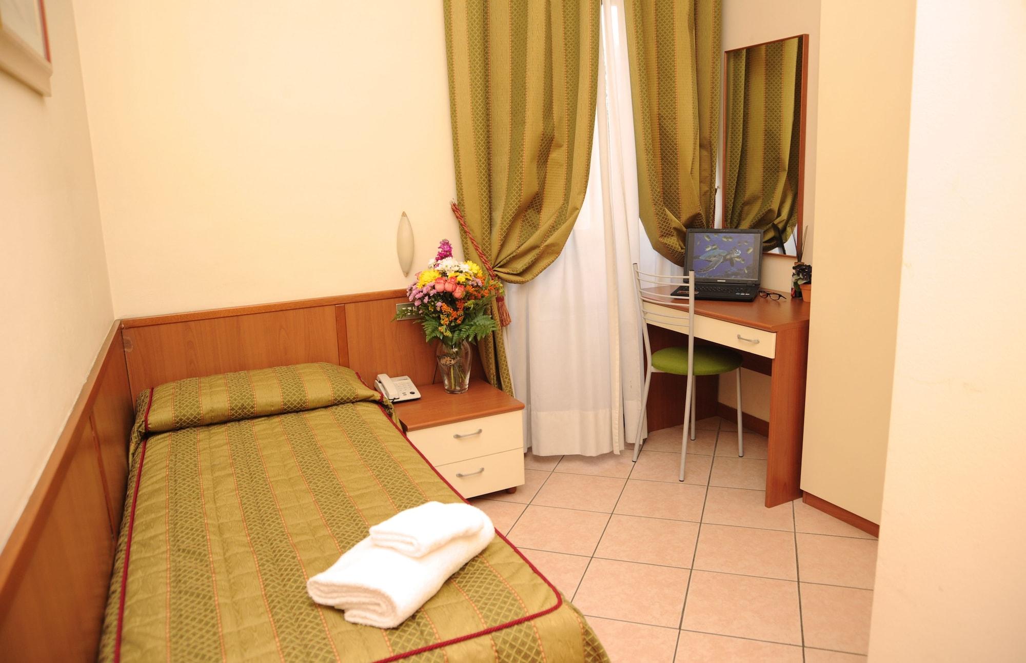 Hotel San Siro Fiera Милано Екстериор снимка