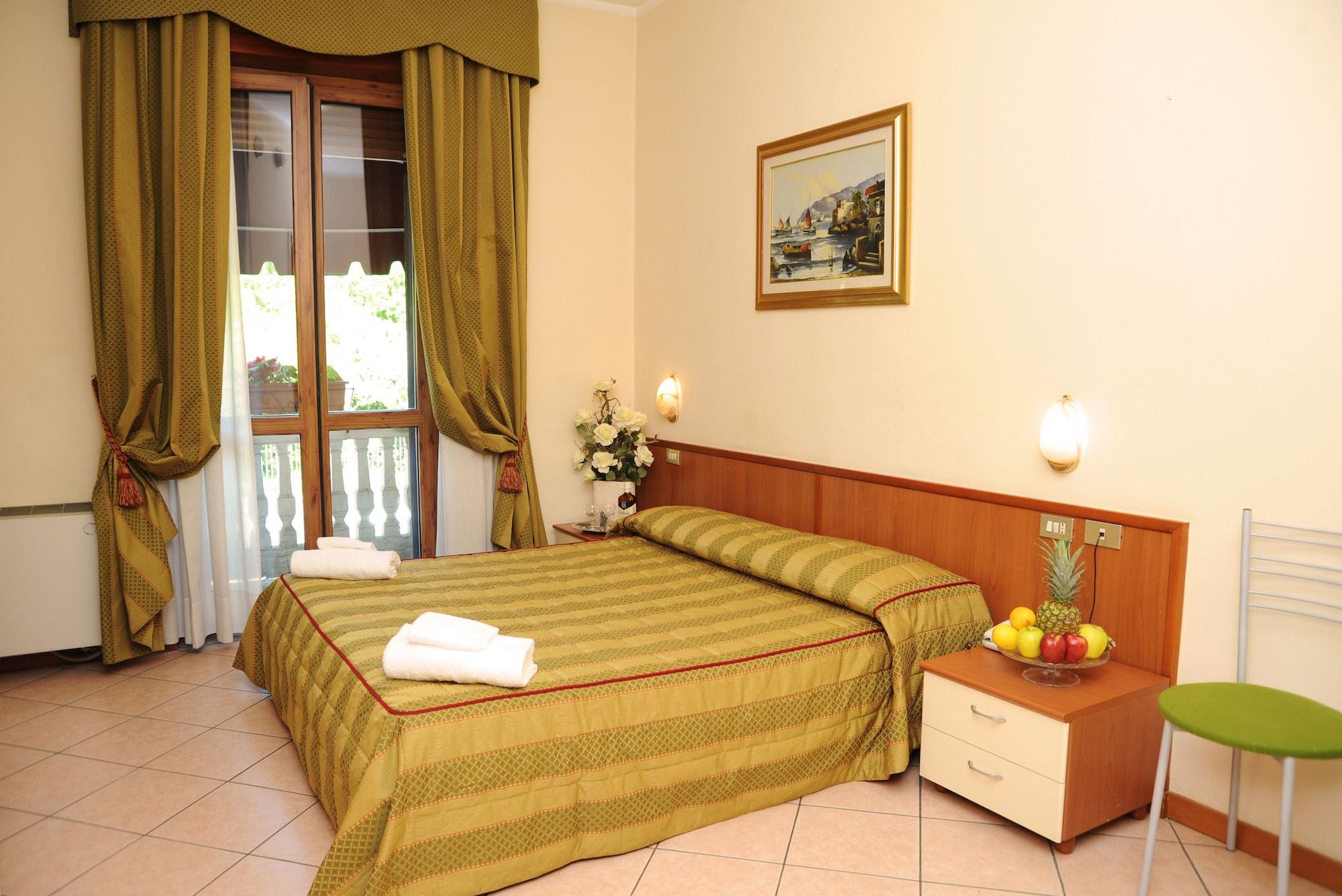 Hotel San Siro Fiera Милано Екстериор снимка