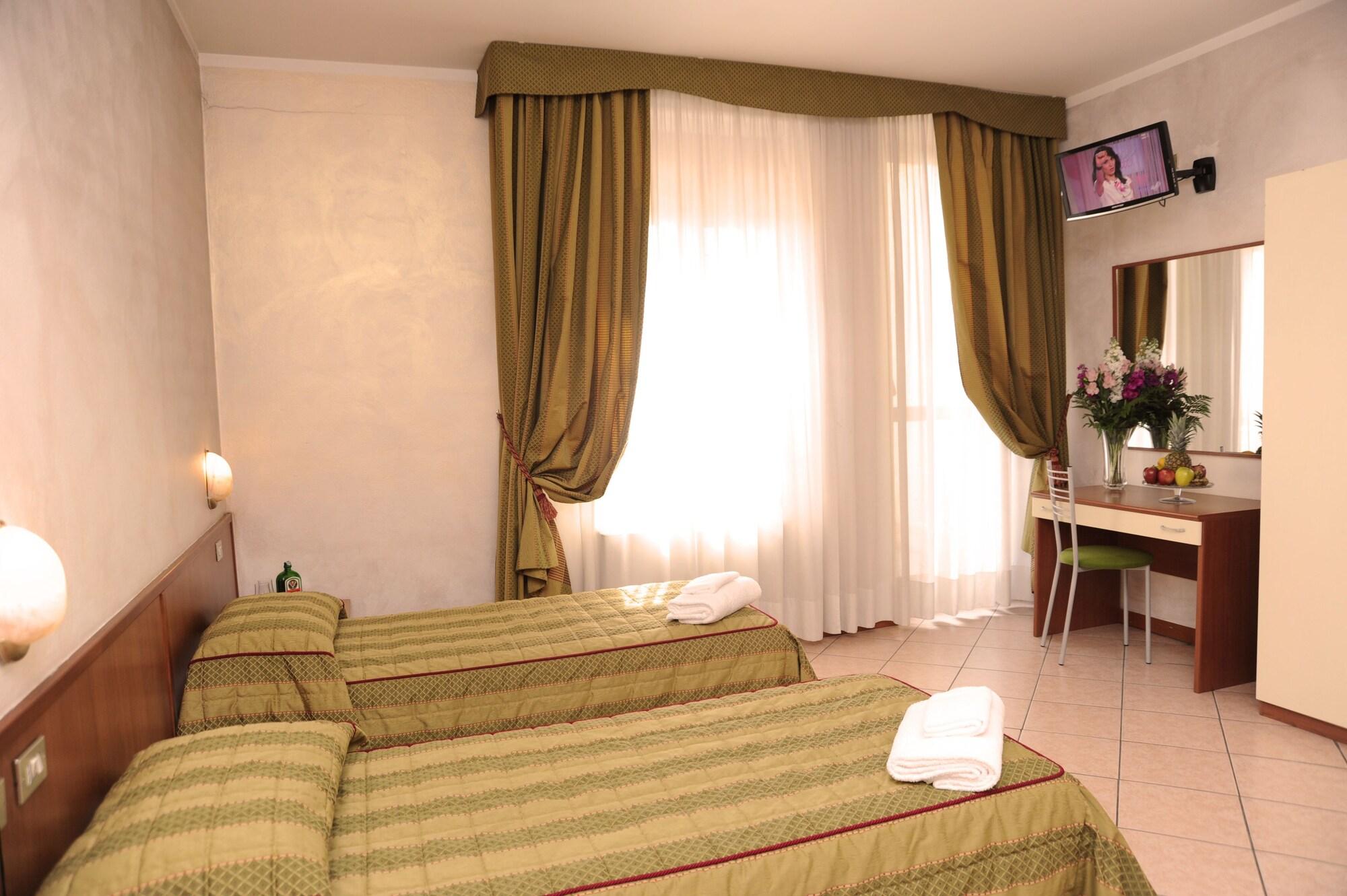 Hotel San Siro Fiera Милано Екстериор снимка