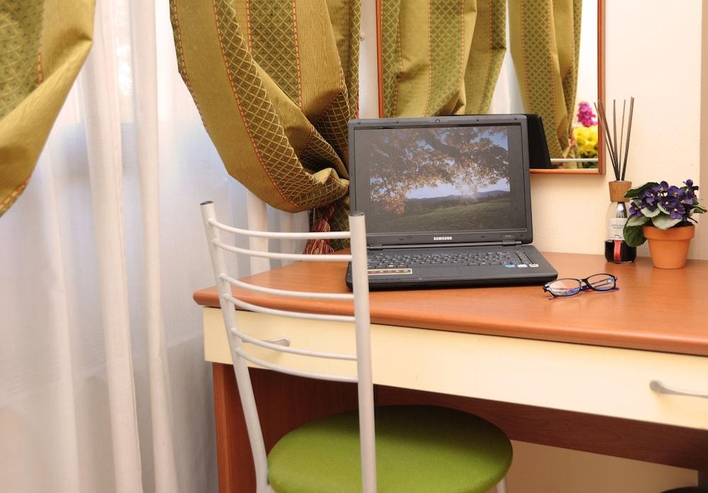 Hotel San Siro Fiera Милано Екстериор снимка